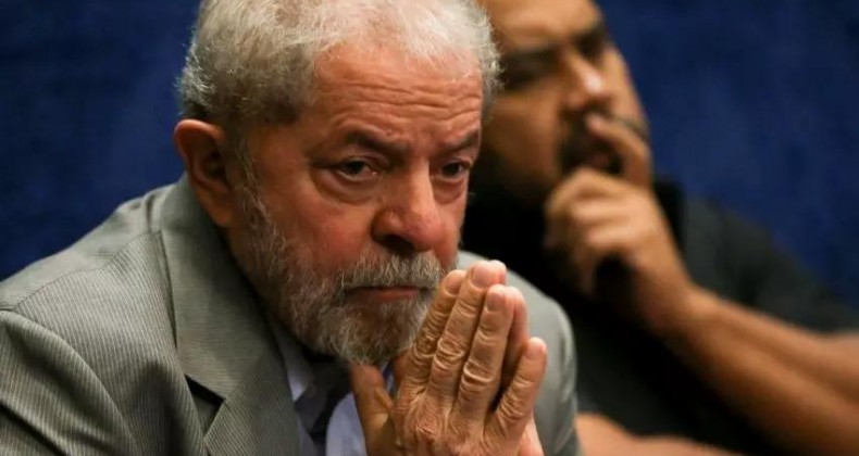 Governo Lula beneficia parentes de políticos com doação de máquinas
