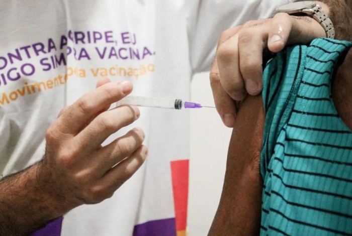 No último sábado, dia 6, mais de 700 pessoas foram vacinadas contra a Influenza em uma iniciativa promovida pelas unidades de saúd